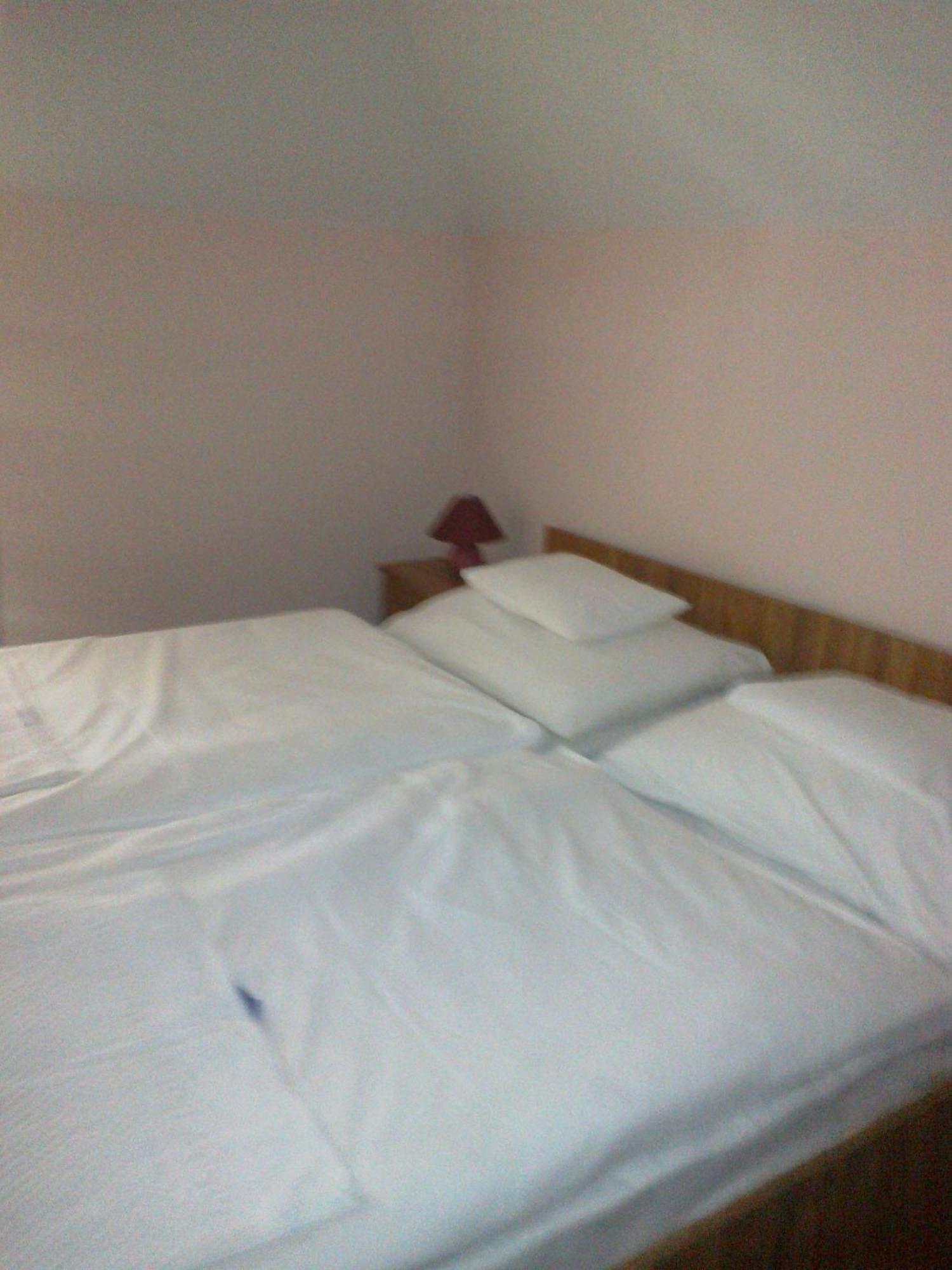 Gyoergyey Kastely Panzio Es Etterem Hotel Tapiogyorgye Ngoại thất bức ảnh